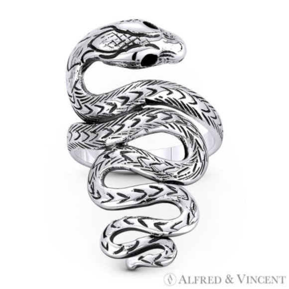 Snake Spirit Animal Serpentine Charm Boho Ring in .925 Sterling Silver - Size 9 - Picture 1 of 1